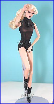 Blond Ambition Veronique Perrin DRESSED Fashion Royalty Doll Integrity Toy