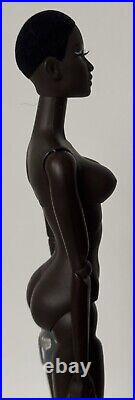 DOMINIQUE MAKEDA ADRENALINE RUSH NUDE DOLL METEOR Body COA, Stand