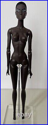 DOMINIQUE MAKEDA ADRENALINE RUSH NUDE DOLL METEOR Body COA, Stand