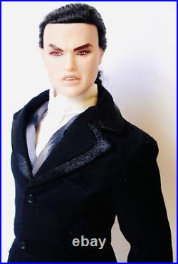 DRACULA and HIS BRIDES THE COUNTT FASHION ROYALTY INTEGRITY TOYS LE 500 USED