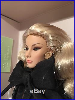 FR IT 2014 Gloss Convention Centerpiece Doll Giselle Diefendorf Sensuous Affair