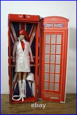 FR IT British Invasion Poppy Parker, in box, displayed only