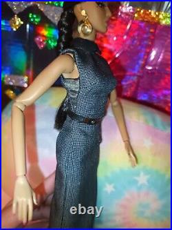 Fashion Royalty Integrity Toys Style Notes Isha Doll Light Honey Skin