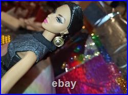 Fashion Royalty Integrity Toys Style Notes Isha Doll Light Honey Skin