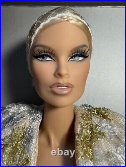 Integrity Fashion Royalty Graceful Reign Vanessa Perrin Dressed Doll NRFB