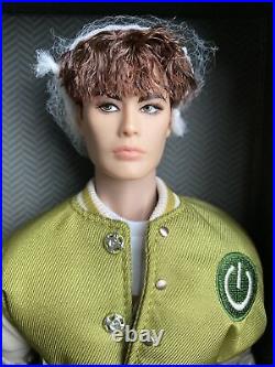 Integrity Toys FASHION ROYALTY THE MONARCHS Homme Power Vibes Tae Min Jee Doll