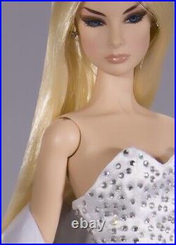 Integrity Toys Fashion Royalty Morning Dew Giselle Nuface Dressed Doll Nrfb