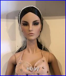 Integrity Toys Net- A- Porter Elyse/Elise New, NRFB with shipper no perfume