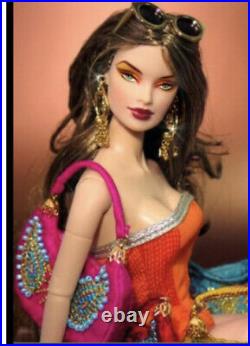 Integrity toys Fashion Royalty exotic fireVeronique Perrin close-up doll BNIB