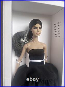 Intgegrity Toys Fashion Royalty Agnes Intimate Reveal READ Dressed Doll