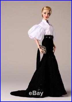 Merveilleuse Agnes Von Weiss Dressed Doll NRFB Free shipping