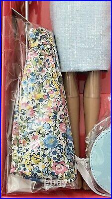 NEW FASHION ROYALTY SUITED For TRAVEL Poppy Parker Doll NRFB