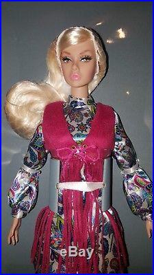 NRFB Integrity IFDC Convention Time of the Season Poppy Parker Dressed Doll