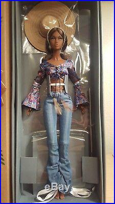 NRFB Integrity Toys IFDC Convention Free Spirit Poppy Parker Dressed Doll