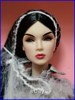 NRFB LILITH UNKNOWN SOURCE NU FACE 12 DOLL Integrity Toys FASHION ROYALTY FR