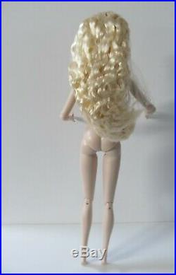 Nude Fashion Royalty Reliable Source Eden Blair With Stand Extra Hands & Coa