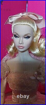 PEACH PARFAIT POPPY PARKER doll Integrity Toys 2018 FASHION ROYALTY FR COMPLETE