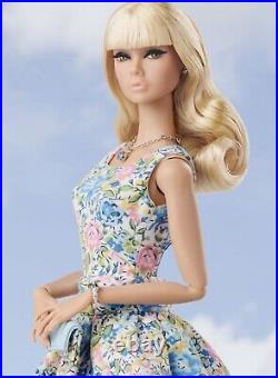 POPPY PARKER NRFB SUITED FOR TRAVEL Doll FASHION ROYALTY