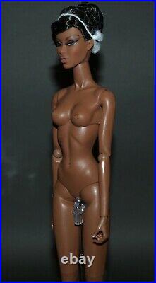 Petite Robe Classique (Jour) Adele Makeda Fashion Royalty Nude doll