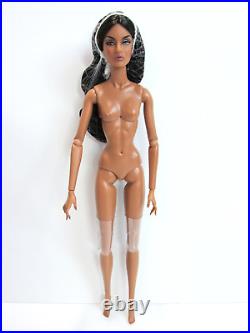 Wild Feeling Rayna Ahmadi Nude With Stand & Coa Fashion Royalty Integrity Toys